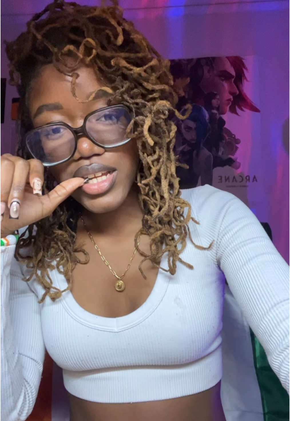 Vous pensez que vous avez l’argent quoi ? Moi j’ai 19.000 ici 😌#pourtoi #trend #tiktokcotedivoire #tiktokcanada 