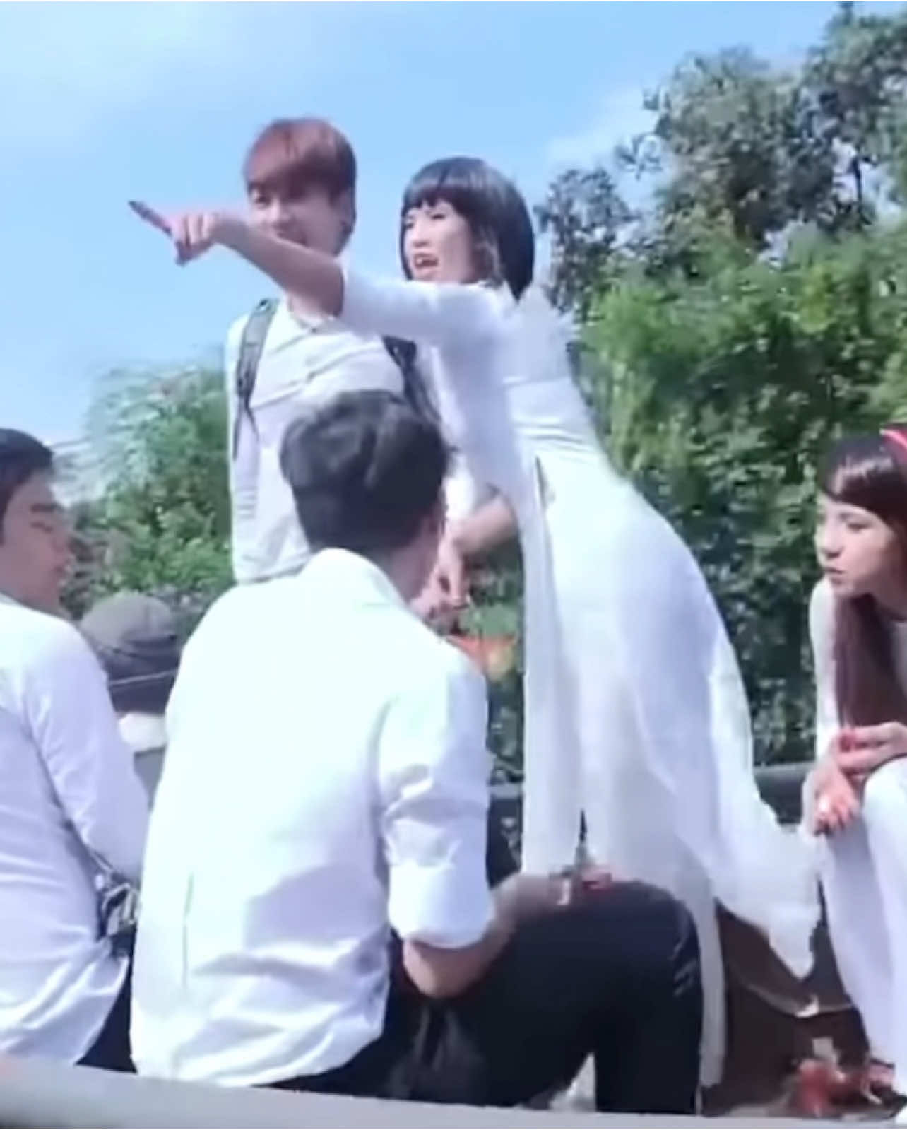 Chiếc xe đạp ngày nào em vẫn chờ từng ngày #khoimy #khoimysinger #vinzoi #khoimykelvinkhanh #kelvinkhanhkhoimy 