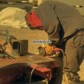 Más o menos así se ve la vida de un soldador #CapCut #international #sigueme #soldadura #weldinglife #fyp #welding #viral #tendencia #money 
