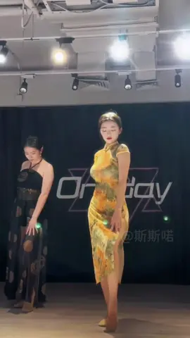 Douyin: Ss11747-斯斯喏 #trending #xuhuong #top #dance #chi 