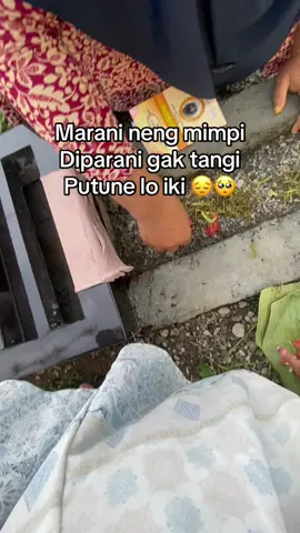 Putune kangen lo#xyzabc #fypage #fypシ゚ #4upage #tren #4upage #semogafyp #trenggalek24jam #Ramadan #kuburannenek #nenek 