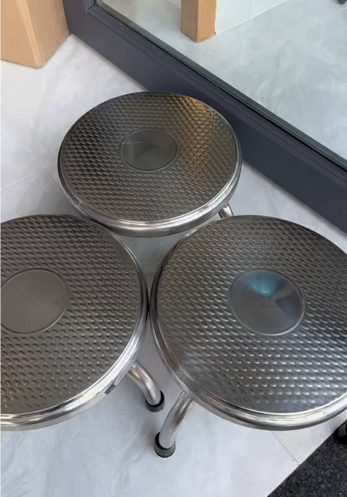 Combo 3 nghế inox 304 dày dặn chỉ 105k miễn ship#emkieutaphoa #ngheinox #inox #inox304 #nghengoiinox 