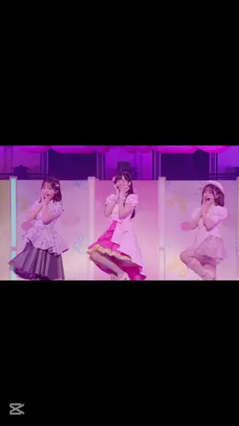 Ai♥Scream!  เนื้อร้อง：aim  ทำนอง：DJ Chika a.k.a. INHERIT,  Hayato Yamamoto  เรียบเรียง：DJ Chika a.k.a. INHERIT,  Hayato Yamamoto  ขับร้อง：AiScReam (Ayumu (Nijigasaki), Shiki (Liella!), Ruby (Aqours)  เพลงนี้เป็นเพลงจากโปรเจกต์ Love Live! โดยเนื้อเรื่องจะเกี่ยวกับเหล่าเด็กสาวมัธยมปลายที่ทุ่มเทชีวิตวัยรุ่นกับการทำกิจกรรมชมรม 