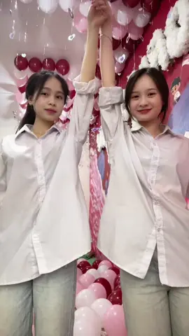 @ᵗʰᵃᵛⁱⁱ. 