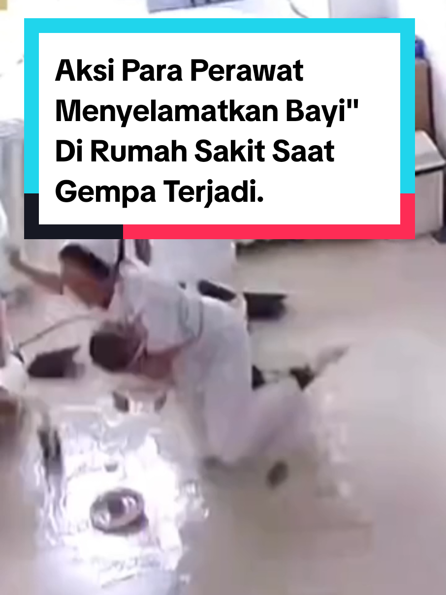 Aksi Para Perawat Menyelamatan Bayi-bayi di Rumah Sakit Saat Gempa Terjadi. Gempa Bumi 7,7 SR di Myanmar & Thailand menimbulkan Kepanikan Para Petugas Medis di Rumah Sakit Thailand & Myanmar. Tampak Aksi para Perawat Menyelamatkan Bayi-bayi Mungil baru terlahir. #earthquake #disaster #gempabumi #musibah #bencanaalam #gempa #myanmar #thailand #bangkok #hospital #medis #dokter #sakit #perawat #suster #bayilucu #korban #breakingnews #beritaviral #beritatiktok #beritahariini #beritaterkini 