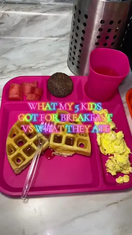 WHAT MY 5 KIDS GOT FOR BREAKFAST VS WHAT THEY ATE 🧇🍳🥤| #fy #MomsofTikTok #momtok #momlife #breakfast #breakfastideas #kidsbreakfast #toddlerbreakfast 
