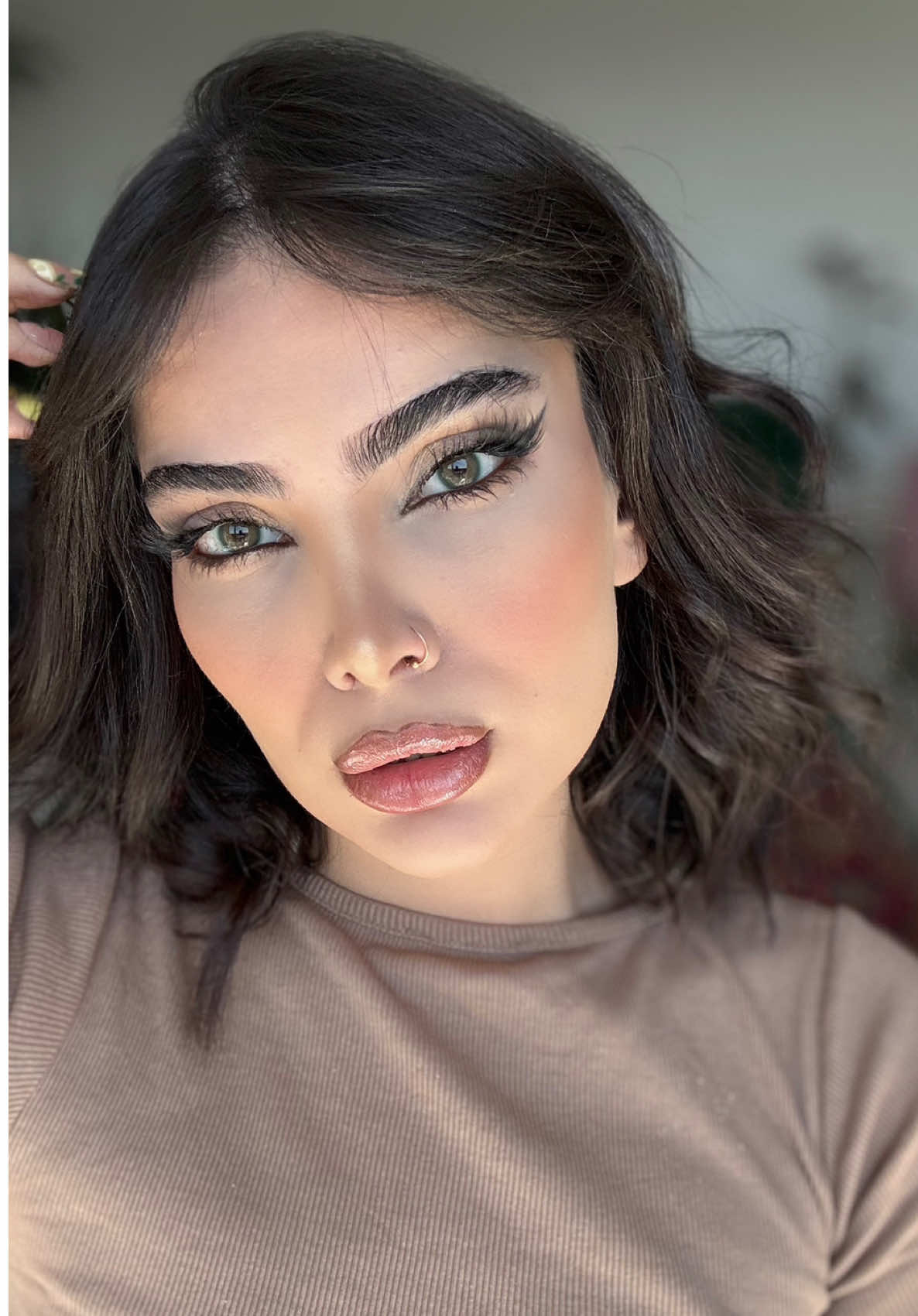 آموزش کامل و جامع میکاپ و خودآرایی همینه 😍♥️#makeuptutorial #makeupartist #سایه_چشم #آموزش_میکاپ #eyeshadowtutorial #میکاپ_آرتیست 