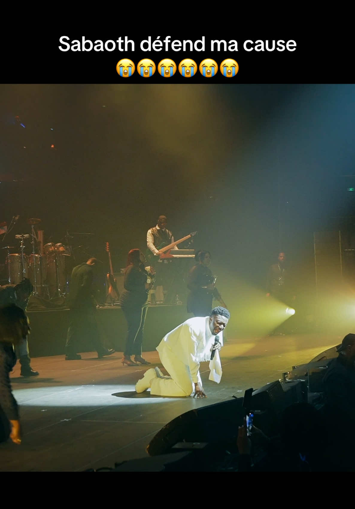 🎥Flashback - Dôme de Paris | « Sabaoth défend ma cause » La prière de tout un peuple réuni dans un même endroit…  Le 2 mai au Zénith de Paris, on va crier à Sabaoth la MÊME PRIÈRE ! 