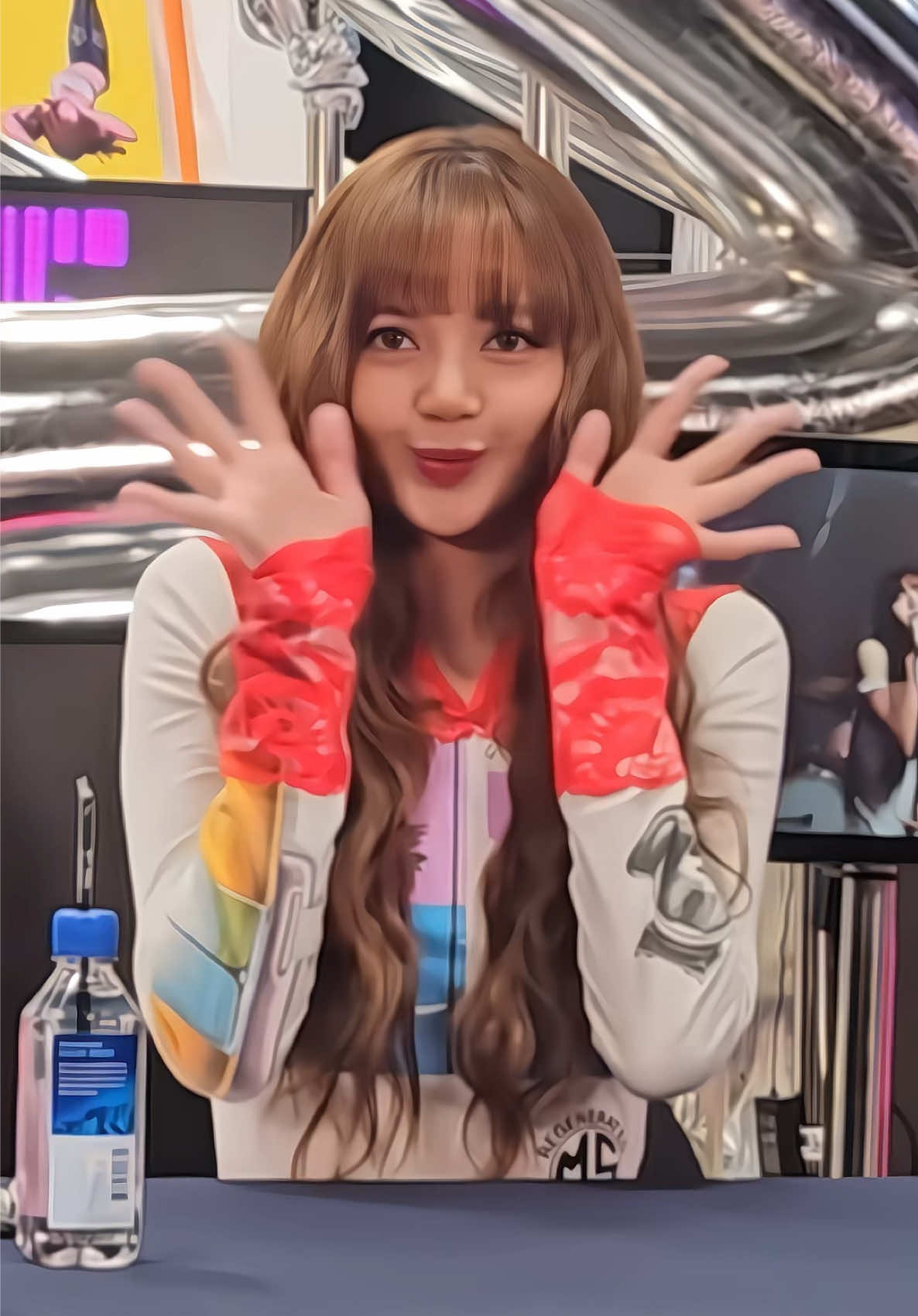 Lisa is so cute 🥰 our beautiful maknae 🥰🥰🥰 ~ #lisa #lalisa #lisamanoban #lalisamanoban #blackpink #blink #bp #fancam #kpop #fyp #viral #blackpinkxtwice11 #sooyaaa198 @blackpinkofficial @LISA 