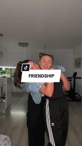🤍 @freytimea  #friend #firends #friendship #friendshipgoals #soulmate #girlfriend #girlfriends 