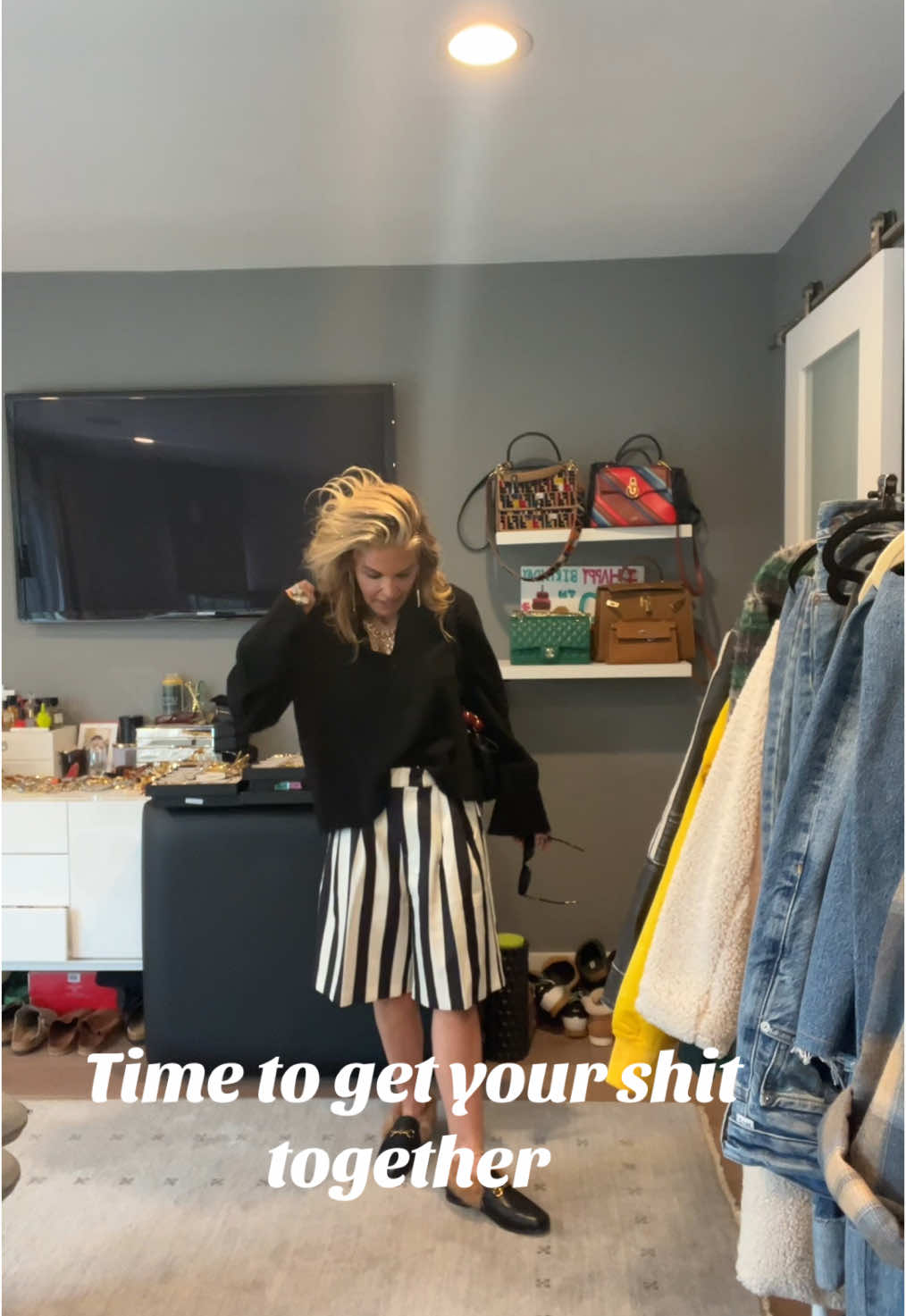 Get Up Get Dressed Let’s do this 🔥 Caro15 gets you a discount at jennikayne 😙 #asmr #virał #fyp #blowup #grwm #getdressed #lookgoodfeelgood 