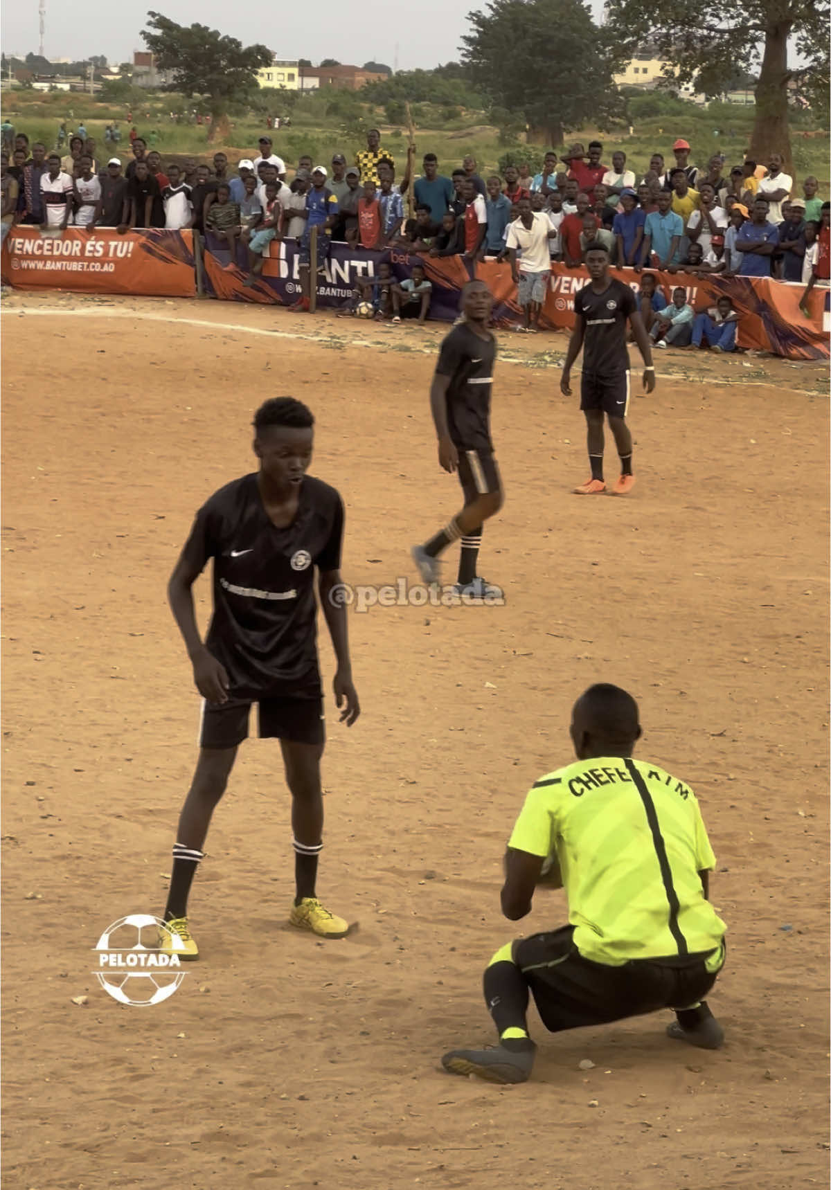 #futebolbrasileiro #futebol#futebolderuaangola #angola#foryou#live #futsal #futskill #osmelhoresdribles #dribles #africa 