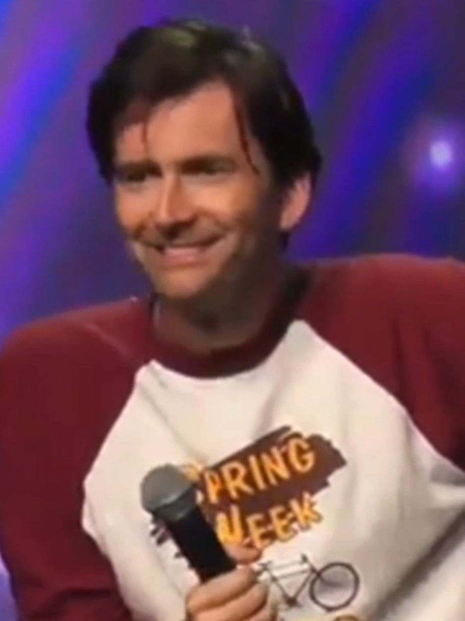 let's have pizza 😂😂😂😂 oh yeah #davidtennant #doctorwho #rosetyler #thedoctor 
