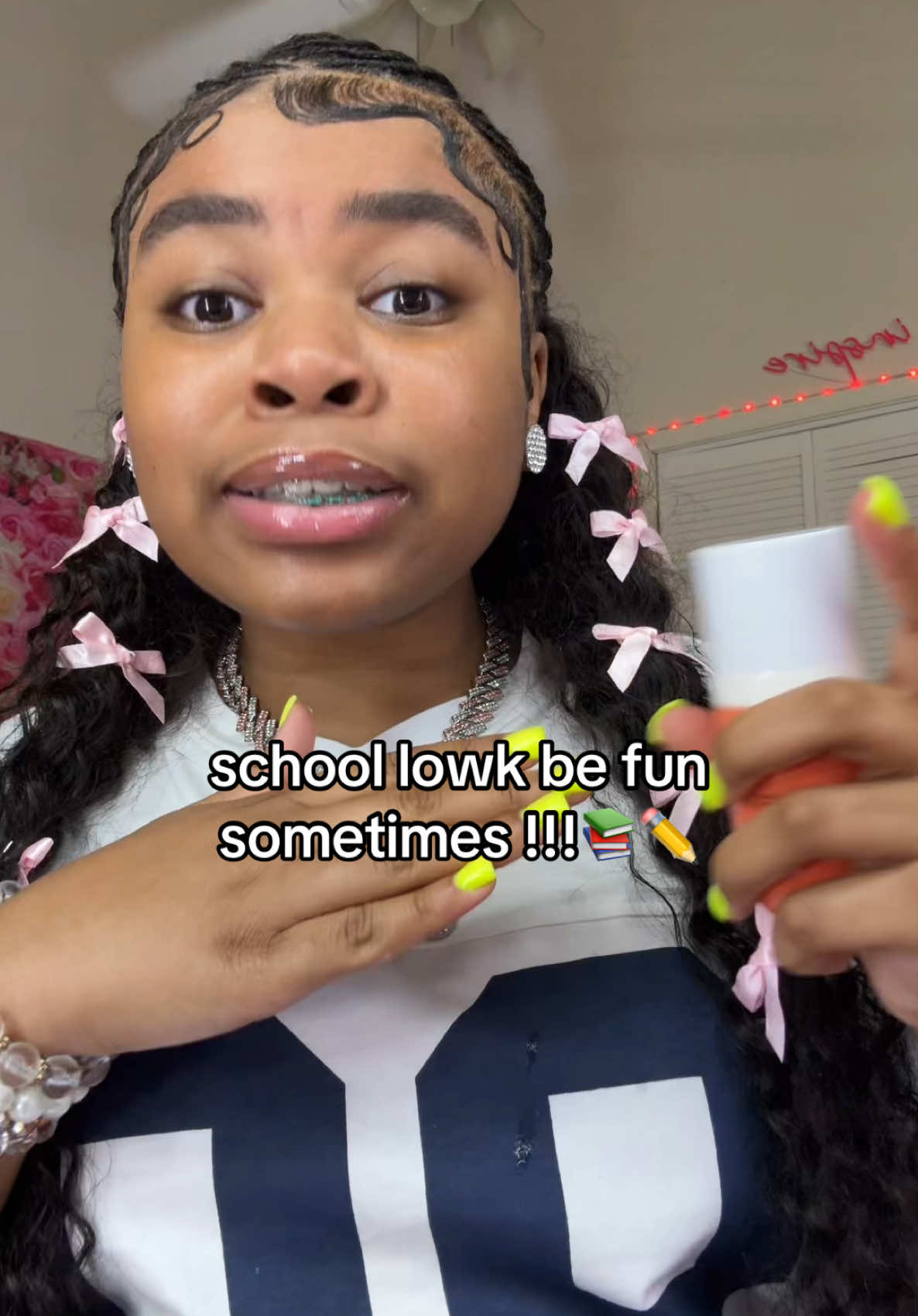 school lowk be fun sometimes !!!📚✏️ #fyp #grwm #skincare #routine #products #care #school #bubble #glow #Recipe #relatable #tiktok #contentcreator #influencer #fun #happy #schoollife #time #daylightsavings #fypシ 