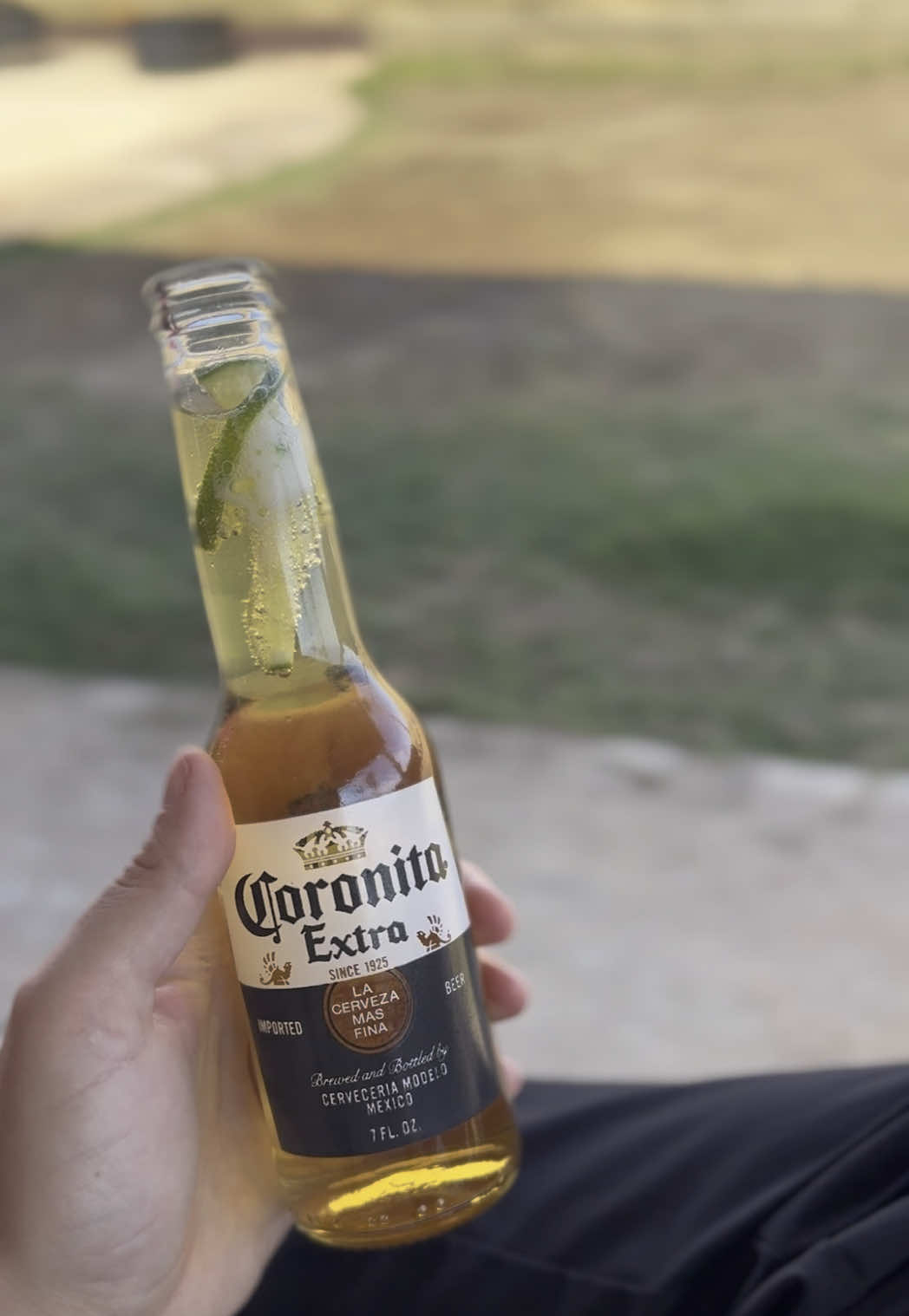 Sunday vibes 😎 #sundayfunday #sunday #coronita #mini #lime #beer #chill #vibes #relaxation #relax #corona #fyp #foryoupage #goodvibes 