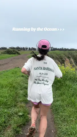 Ignore the muddy legs lol🏃🏻‍♀️🌧️🩵 #fyp #run #Running #runner #california #runtok 