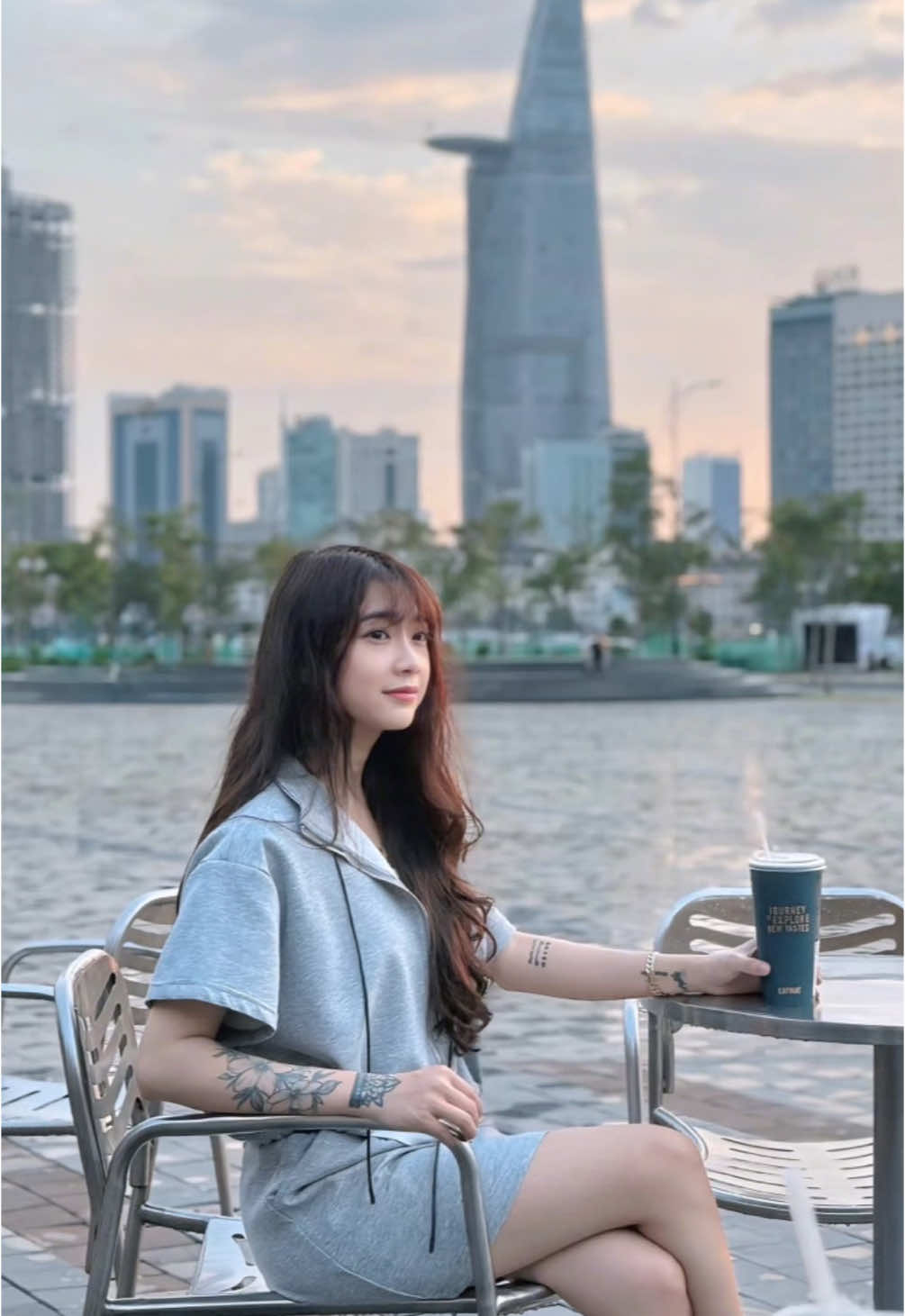 Trong  đôi mắt viết đầy câu chuyện nhưng trên mặt không thấy phong sương#xuhuong 