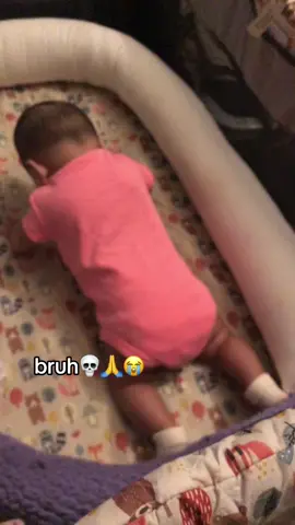 why i turn around and she done turned over and started hittin the kevin gates😭😭 #fyp #foryou #kevingates 