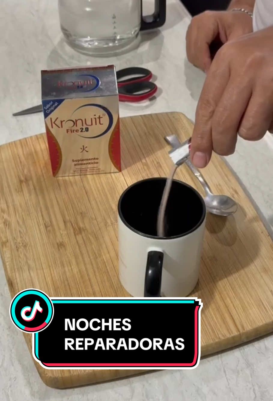 🌙 Mi secreto antes de dormir 🌙 Cada noche tomo Kronuit de Sanki porque me ayuda a: ✅ Optimizar mi metabolismo mientras duermo 🔥 ✅ Controlar la absorción de carbohidratos y grasas 🍞❌ ✅ Favorecer el descanso y la regeneración celular 😴✨ Dormir bien y cuidar mi cuerpo al mismo tiempo. ¿Ya lo probaste? 👇 #MetabolismoSaludable #DescansoReparador #Bienestar #Sanki