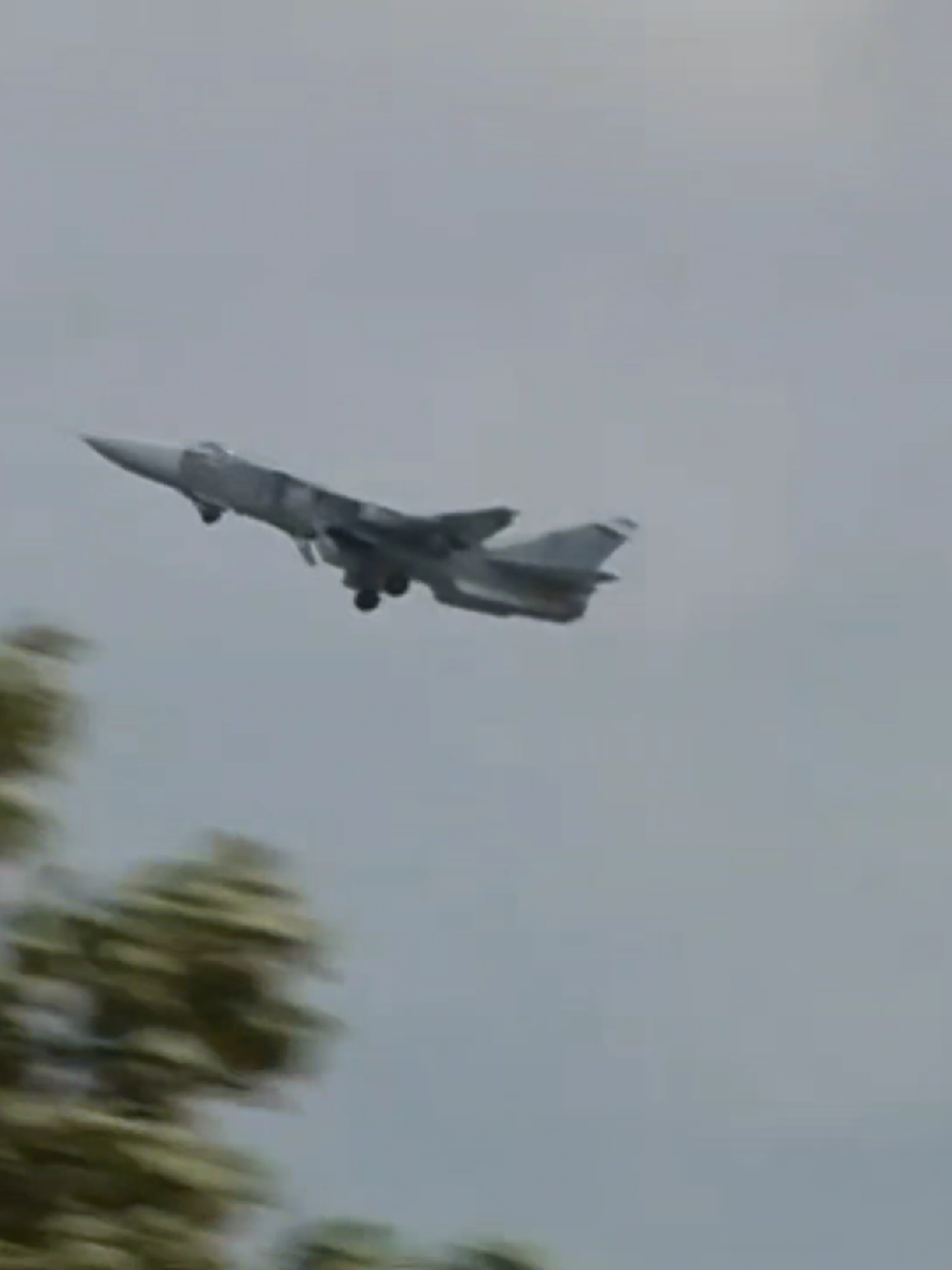 SU-24 FENCER D - STARKON. Nobody previously thought that this plane would throw French missiles🛡️#fyp #aviation #su24 #су24 