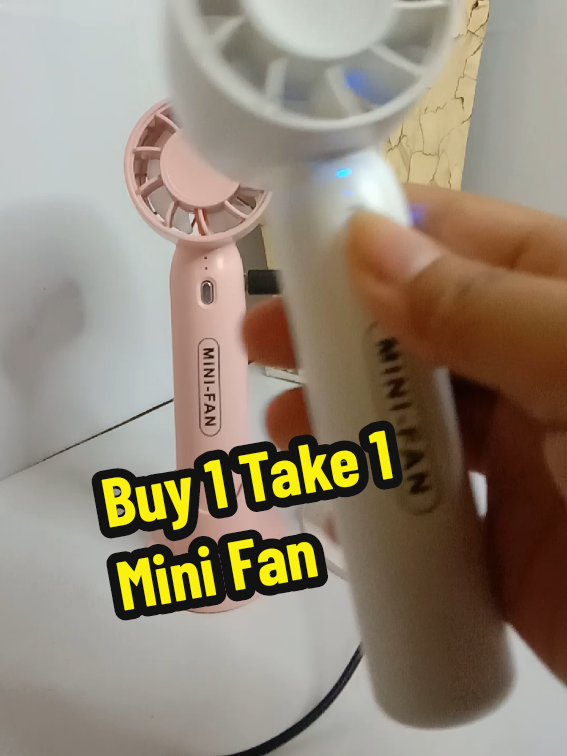 Replying to @iralastra24 Kapag tumigil na sa pagblink ung red light mii #minifan #minifanportable #buy1take1minifan #miniturbofan #minifanrechargeable #tiktokshop #fyp 
