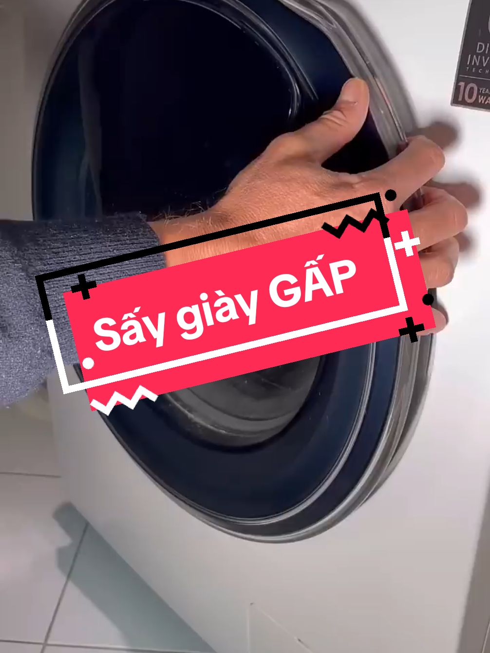 Cách để sấy giày khi không có máy sấy chuyên dụng. ✅NHANH ❌: Tốn Điện #giatuicantho #giatuicanthocom #laundry 