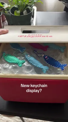 Cute vintage cooler moment? Always thinking about my next market display ⛓️😔  #craftfair #artistalley #tabling #keychain #felt #cute #vintage #anchovy #sardine #trinket #marketdisplay #artmarket #DIY #handamde #fyp