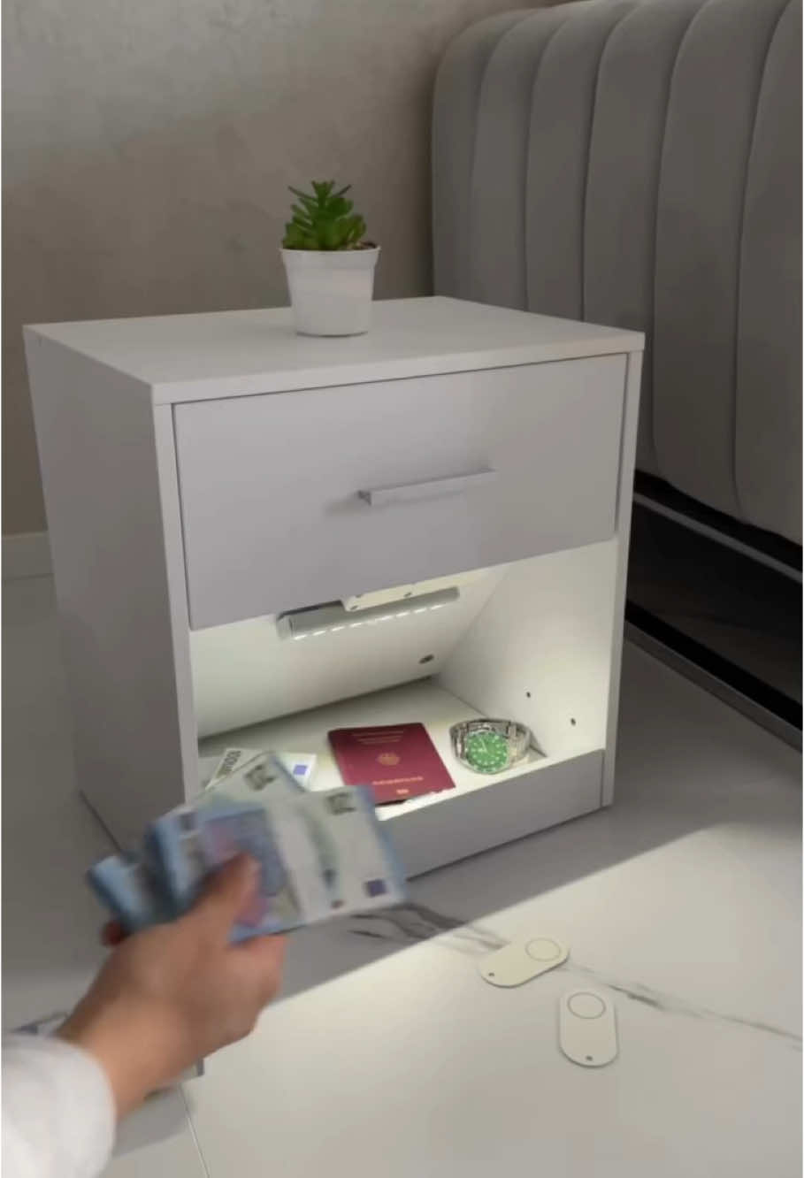Keep it secret, keep it safe! This hidden design storage is the perfect way to stash your cash without a trace. Genius or not? ##storagehacks #secretspot #homedesign #homedecor #art #fyp 