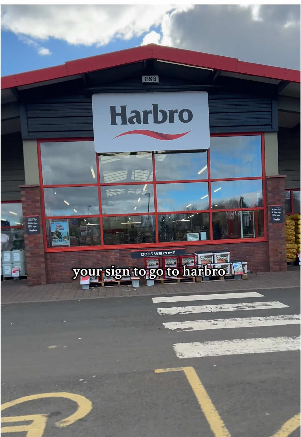 If you’re needing a sign, here it is 🐴 #horses #fyp #horsesoftiktok #horsetok #horseriding #horsetok #equestrianlife #equestrian #horseshopping #firsthorse #shoppinghaul #beginnerhorserider  