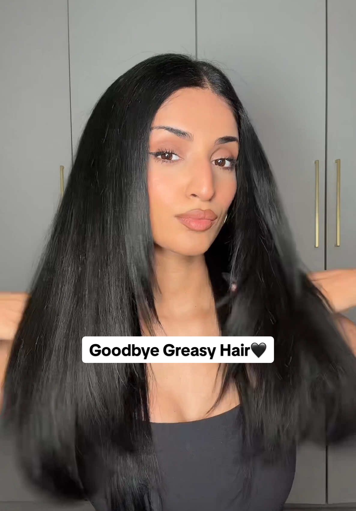 say goodbye to greasy hair👋🏽 the NEW @got2b getFRESH Dry Shampoo Hair Mist is a life saver!!! #ad #got2b #got2bmist 