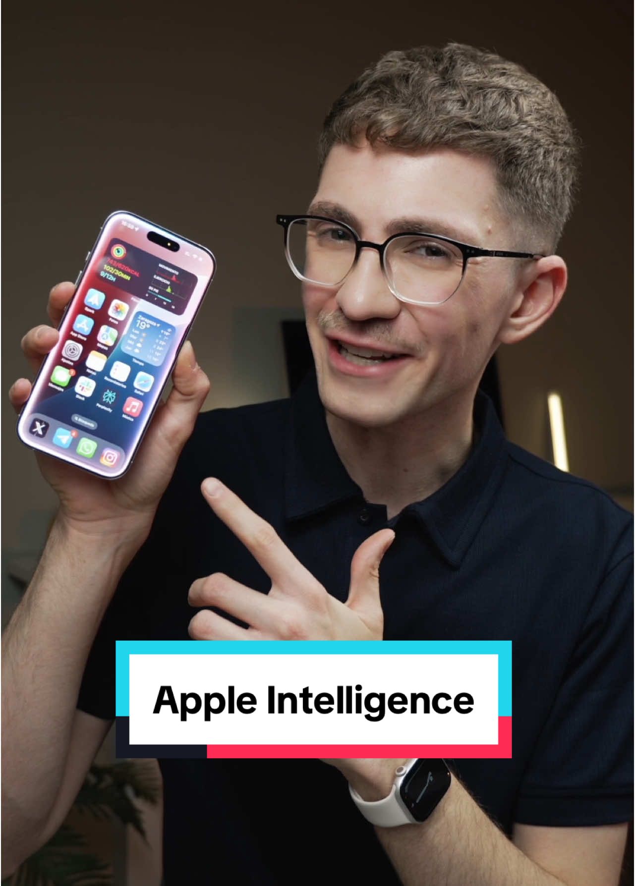 ¡APPLE INTELLIGENCE disponible ahora! 🍎✨ Después de usar Apple Intelligence durante varios meses, estas son las funciones más interesantes: 👉 Reescribe y crea textos en segundos 👉 Genera imágenes con Image Playground 👉 Crea emojis personalizados de ti y tus amigos 👉 Elimina objetos no deseados de tus fotos 🪄 👉 Siri ahora con ChatGPT es mucho más útil 👉 Organiza tus notificaciones automáticamente Necesitas iPhone 15 Pro+, iPad/Mac M1+ y iOS 18.4 mínimo ¿Ya lo has utilizado? ¡Cuéntame tu experiencia!  #apple #appleintelligence #ios18 #ia 