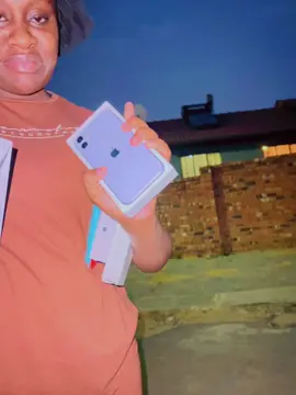 Pre Owned iPhone 11 64GB Delivery in Birch Acres 😻😻 Sold for R5500 😻🚨Get Yours At 0603057069 