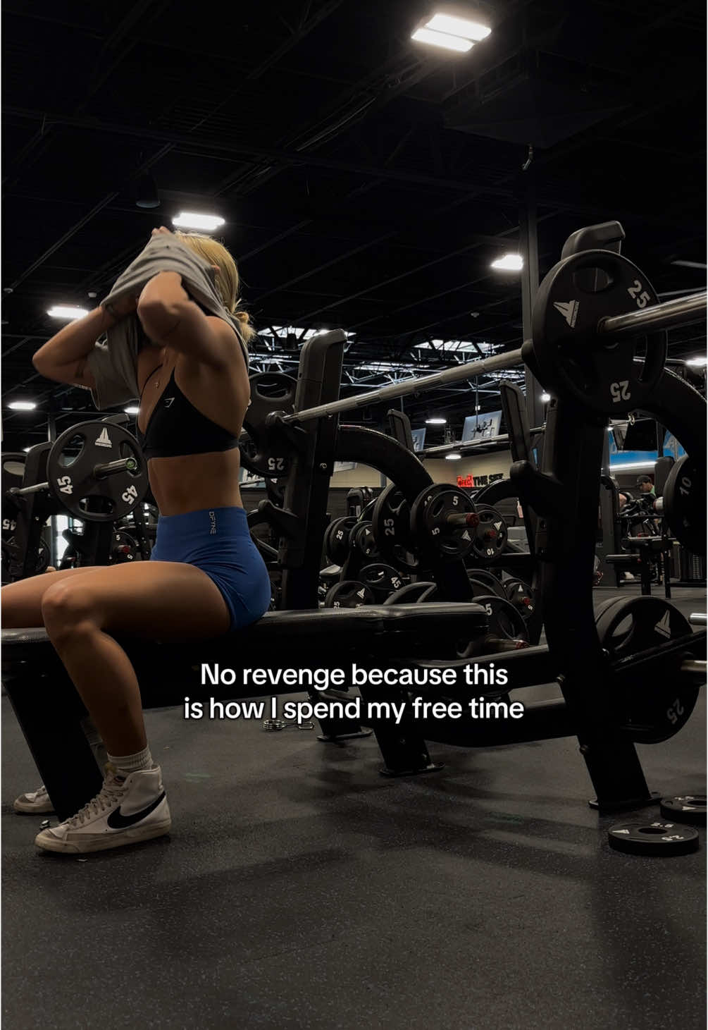 Everyday @Gymshark @Gymshark Women @DFYNE #GymTok #gym #gymgirl #girlswholift #gymshark #relateable #fyp #foryoupage #lifting #bench #chestworkout #triceps 