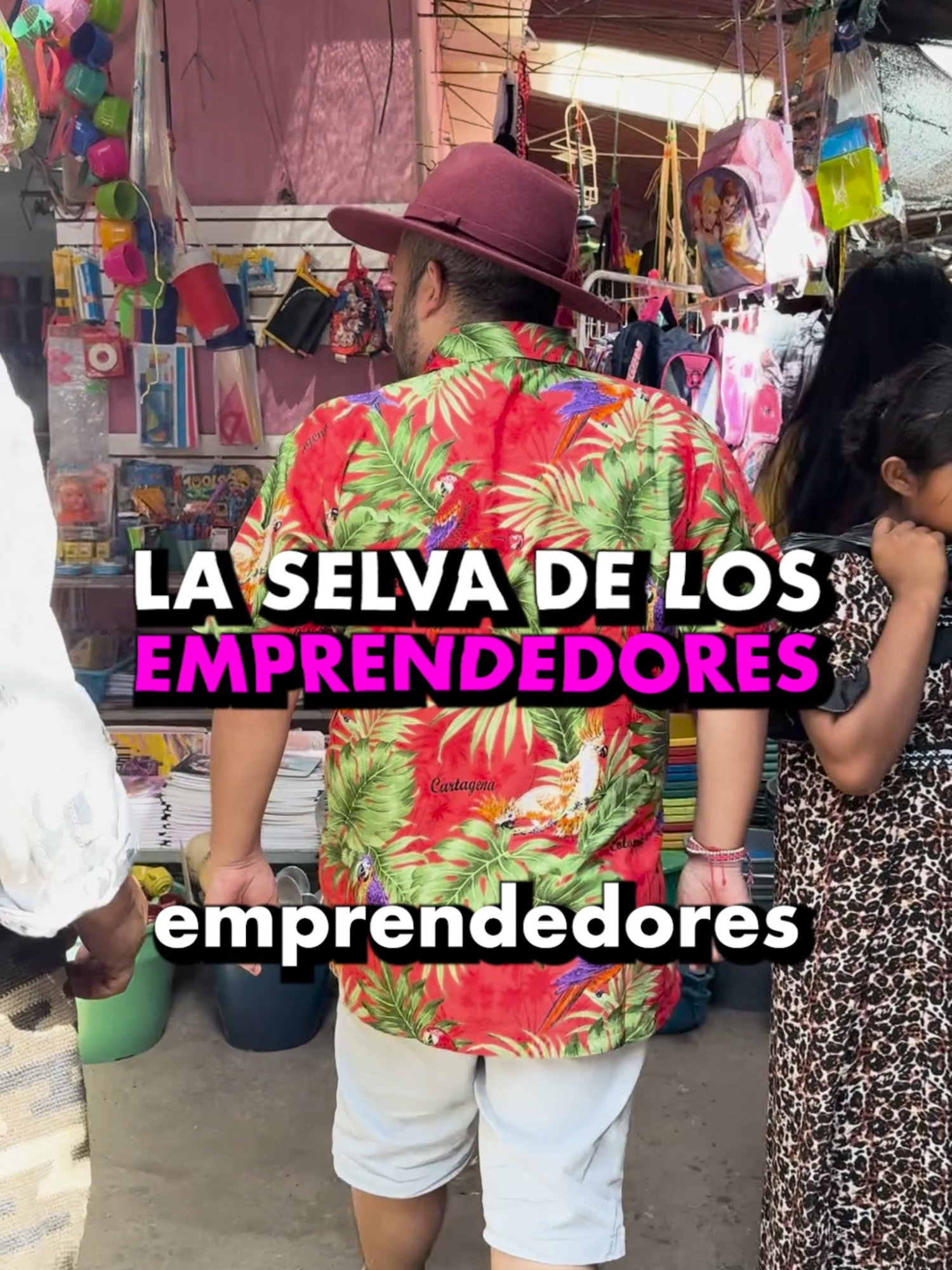 esta emprendedora tiene una secreto 🤫 #emprendedora #carnaval #colores #camisetas #experiencia #diseño #estilo #cultural #jorgelozanodelcampo #valor