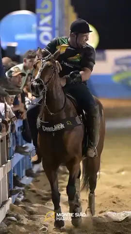 @geraguerradsd  —— 🤩😍❤️ #EDJ X #ETNA !!  Que dupla! #vaquejada