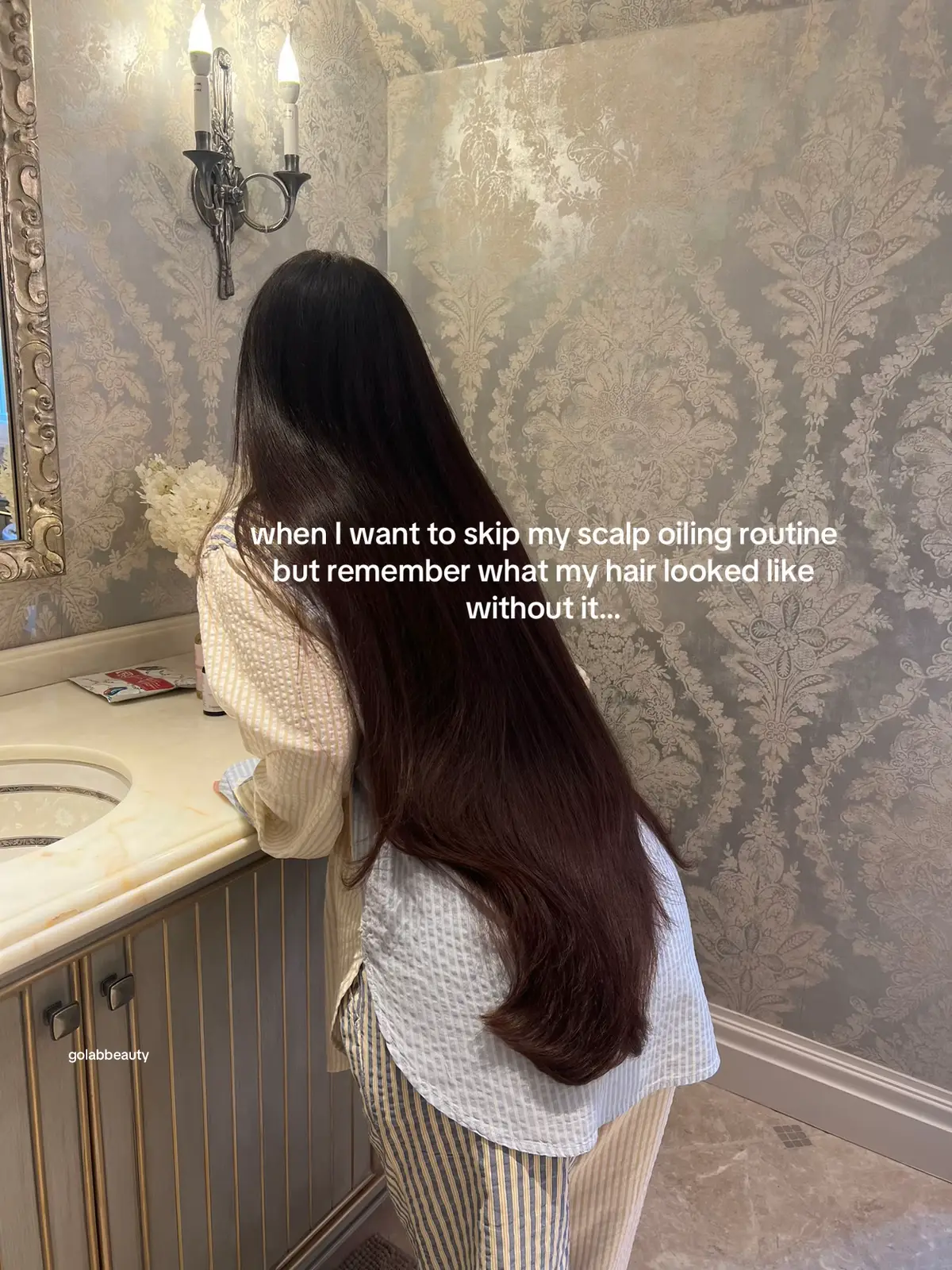 oh no…. a few mins of consistency 2-3 x a week for this hair is worth the effort. no skipped days here…. #hairgrowth #hairgrowthtips #hairtransformation #hair #hairlosshelp #haircare #haircareroutine #hairstyle #hairtutorial 