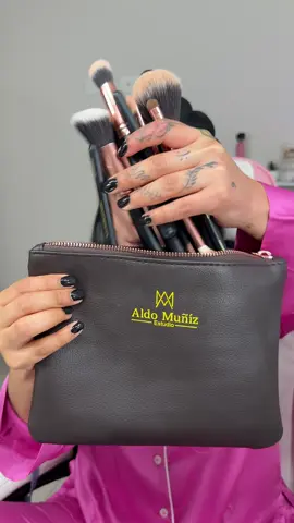 Las mejores brochas de TikTok Shop *100% real*. 😮‍💨♥️ @Aldo Muniz Estudio #vamostiktokshop #makeuptransformation #maquillajetutorial #maquillaje #hairtok 