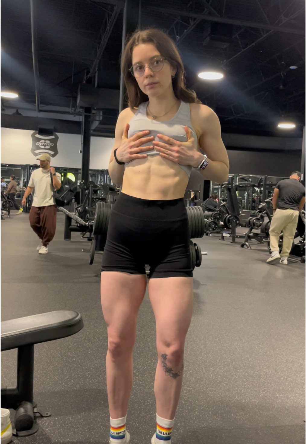 almost game time.. 2 weeks til bikini debut 🤩 #bodybuilding #prep #bikiniprep #Fitness #gym #2weeks #bikini #fyp