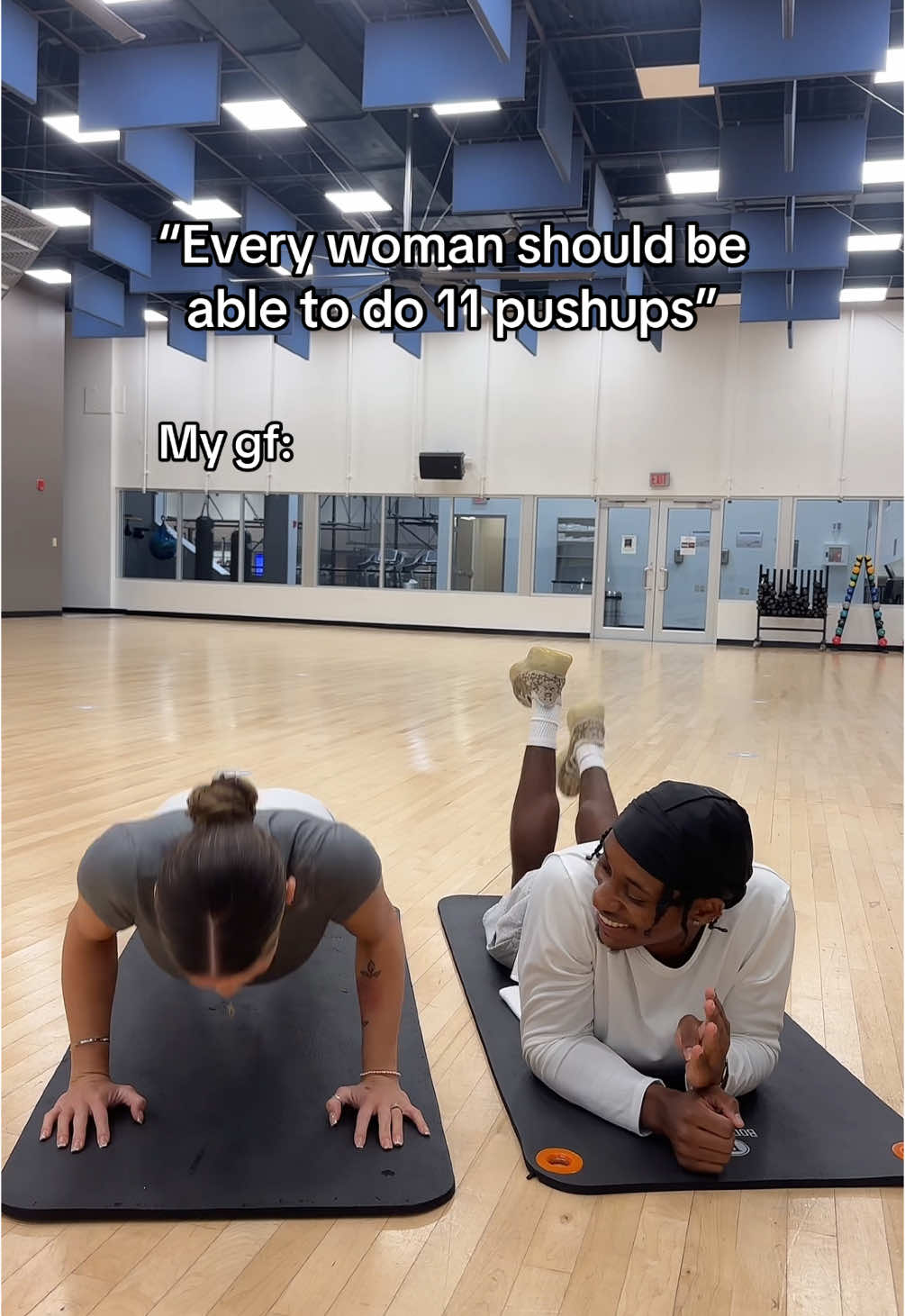 Is 11 too easy or is that reasonable ? 🤔 #desandnaz #couples #relationshipgoals #workout #fyp #trending #relatable 