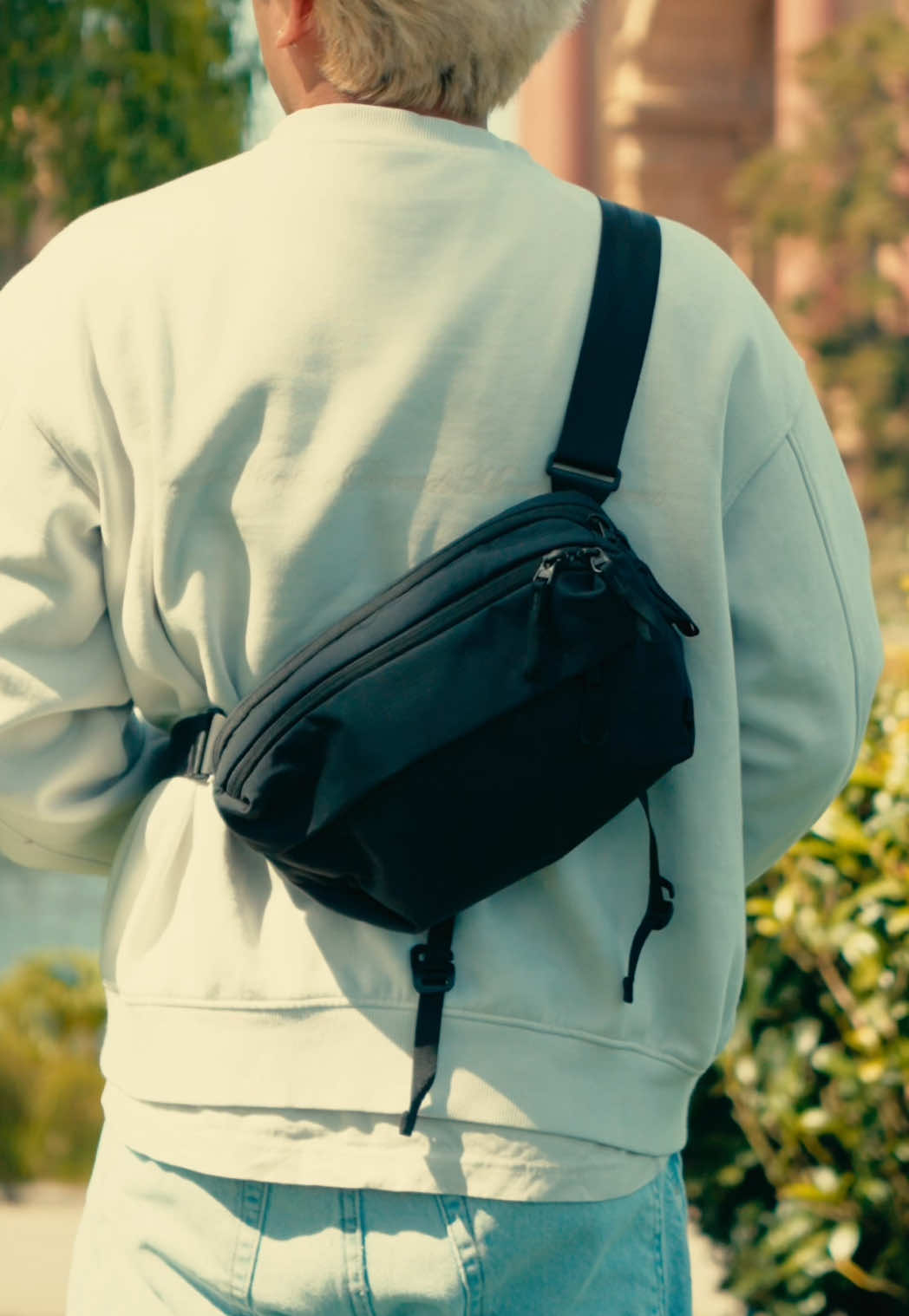 My favorite camera bag @Moment Marketplace everything sling 4L bag #contentcreator #cinematicvlog #moment #camera #camerabag 