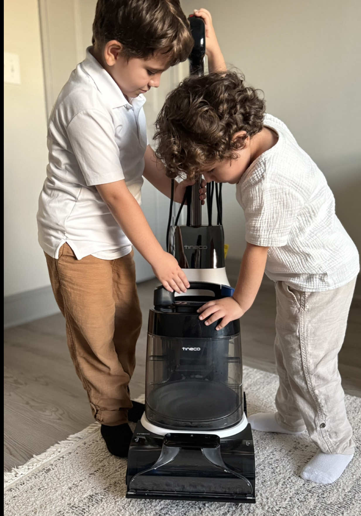 Cleaning is no longer a problem when spending time at home with children! ✨ Effortlessly clean your carpets with Tineco Carpet ONE Cruiser and maximize hygiene. Thanks to its automatic cleaning feature, dirt and stains are easily removed, and your carpets dry quickly with the drying mode—no waiting! Moreover, with its self-cleaning technology, the device cleans itself, all you have to do is enjoy a spotlessly clean home. 🏡💙 @Tineco  #Tineco #CarpetONECruiser #CarpetWashing #AutomaticCleaning #FastDrying #SelfCleaning #MomLife #FamilyTime #EasyCleaningWithKids #OurHygienePriority”