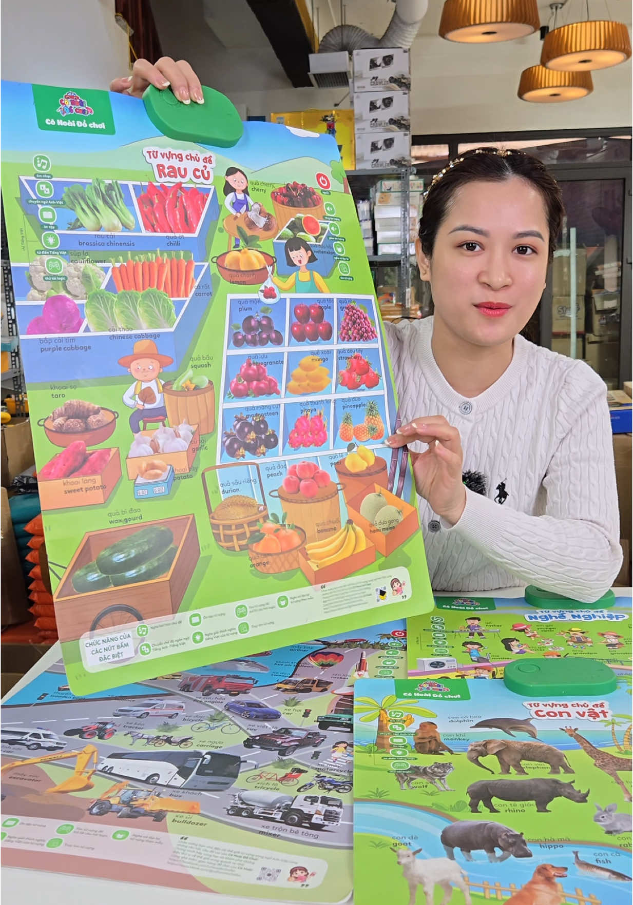 Em bé nhỏ cũng có thể chơi với bảng được##bangdientusongngu##bangdientusongngutreotuong##cohoaidochoi