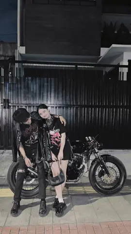 🫶🏻 #caferacer #bratcafe #bratcaferacer #motorcostum #costum #trend #bratstylemotorcycle #fypage #fypシ゚ 