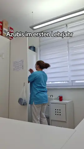 Kann mir nich corstellen, wie es im dritten Lehrjahr ist😂😂😂🤌 #ausbildung #azubis #prayis #zfa #allerbeste #sxhule #fyfyfyfy #foryoupage #foryou #virall #viraltiktok