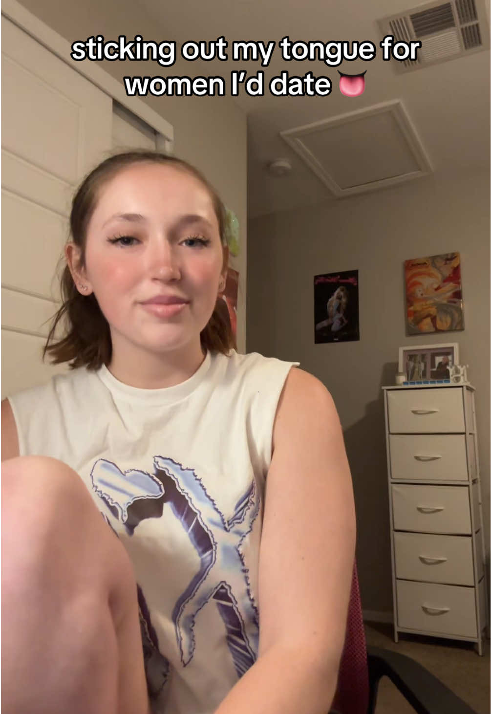 this trend is funny don’t get it twisted I love bi women I just wouldn’t date them thank yew #viral #wlw #foryou #foryoupage #wlwtok #wlwtiktok 