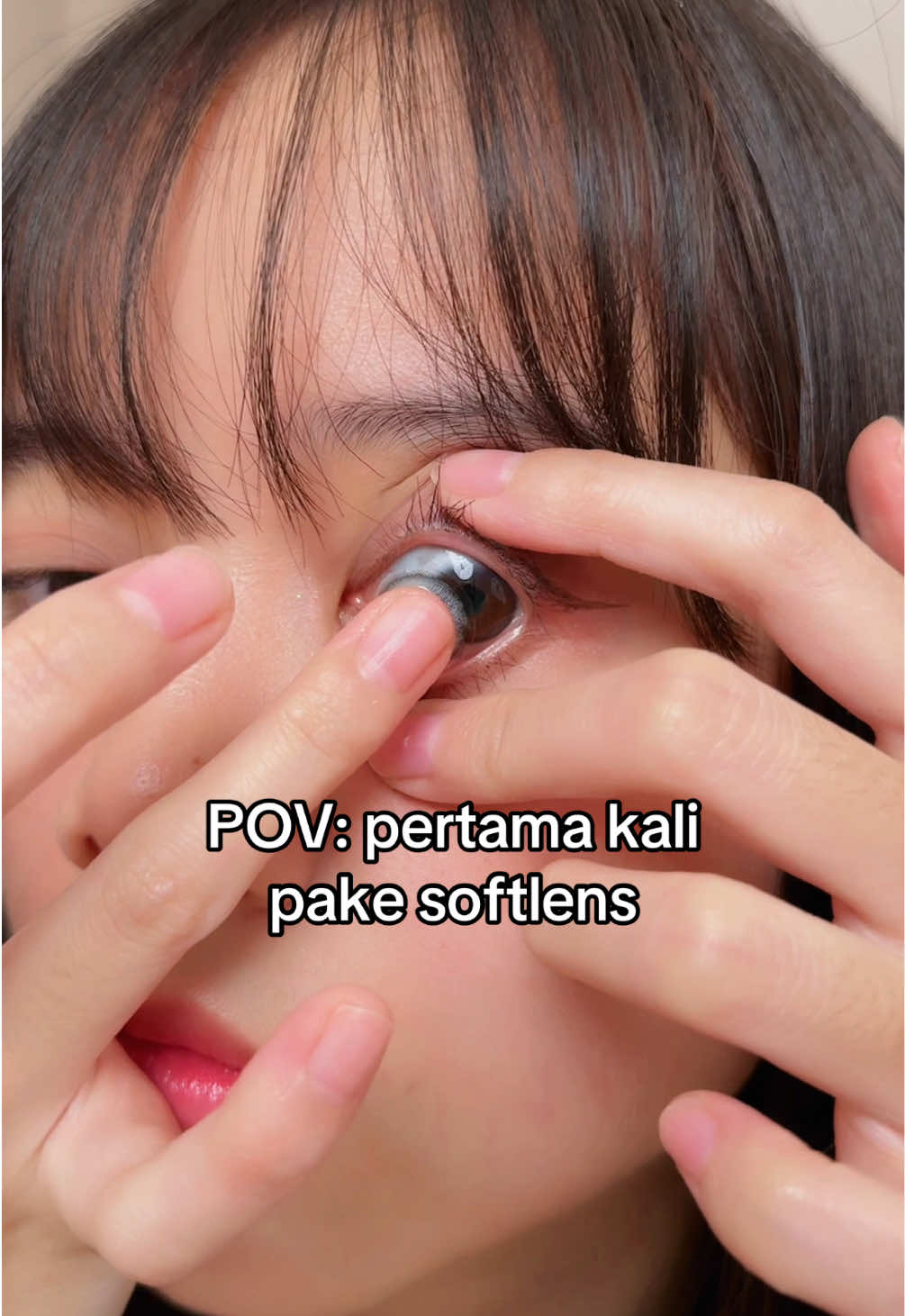dulu pake softlens bisa sejam sampe nangiis😭
