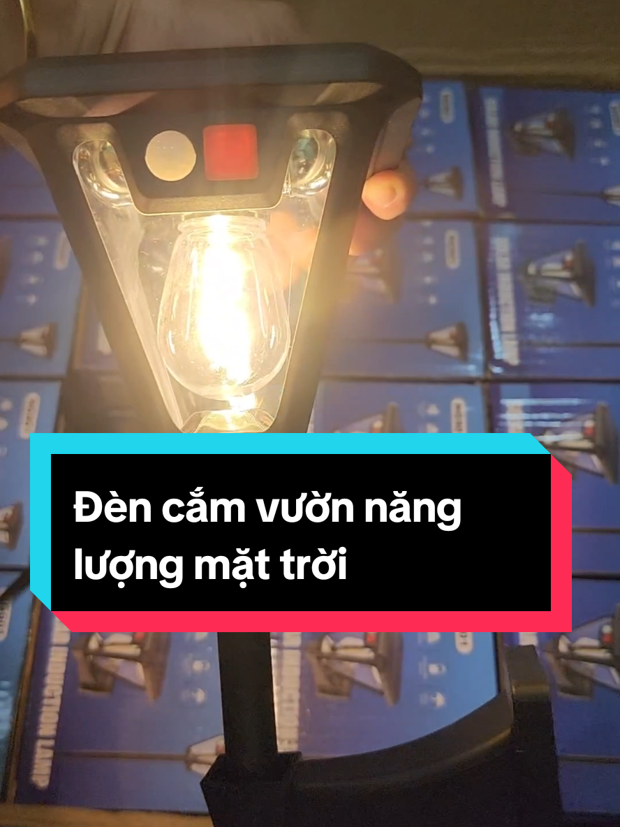 Đèn cắm vườn, trang trí sân vườn, lối đi... dùng điện năng lượng mặt trời. Cảm ứng người 3 chế độ sáng