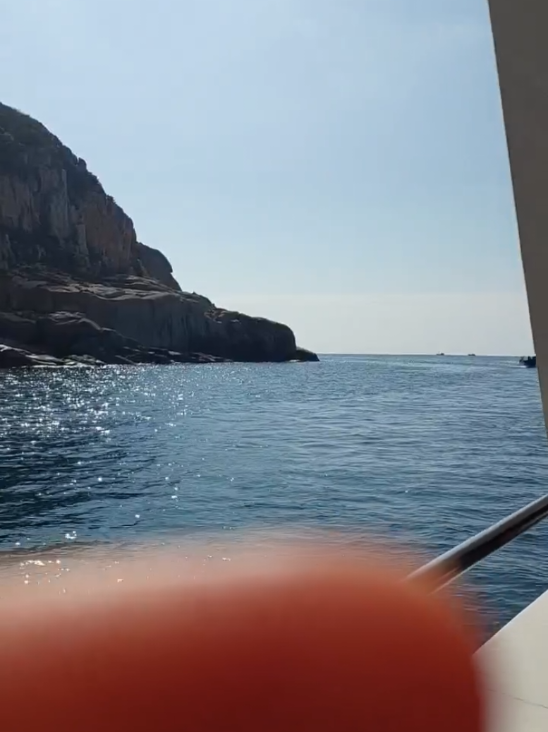 BIỂN NỔI NHỚ VÀ EM.  MỘT CA KHÚC RẤT HAY.  #nhactrutinh #nhacbolero #👍👍👍👍👍👍 #amnhacxuhuongmoinhat #xuhướngtiktok2025 #tiktokvietnam🇻🇳 #nhâchaymoingay❤ #tình_yêu #☕️🎶🎵🎼 