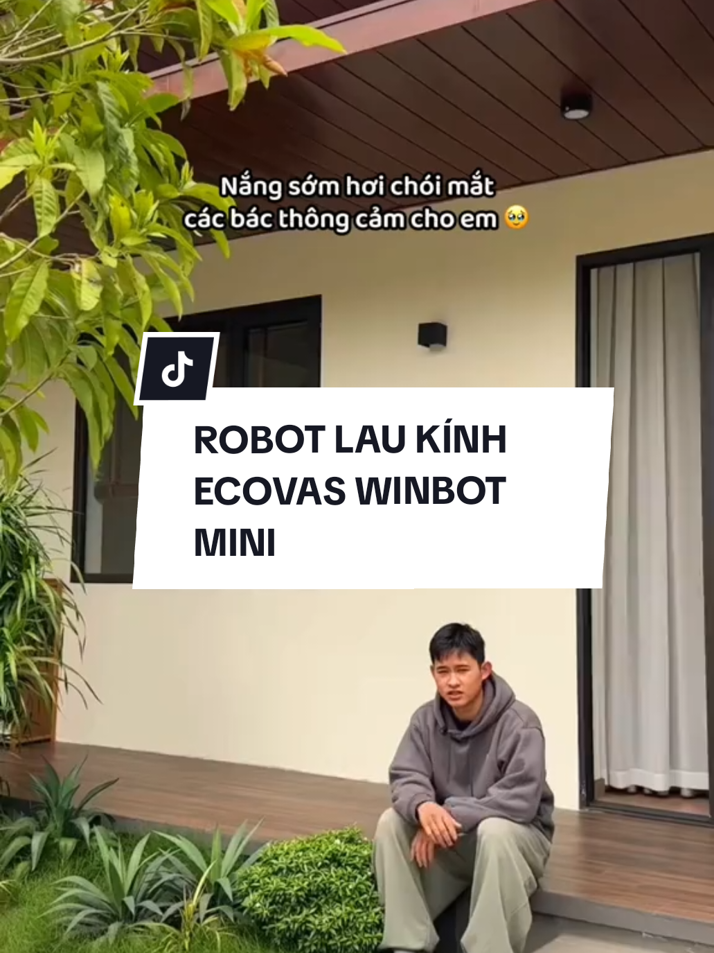 Nhà nhiều cửa kính thì đẹp đấy. Nhưng mà tới lúc lau thì oải lắm ạ #babapreview #bacuabap #chuyennhabap #nhà_đẹp 