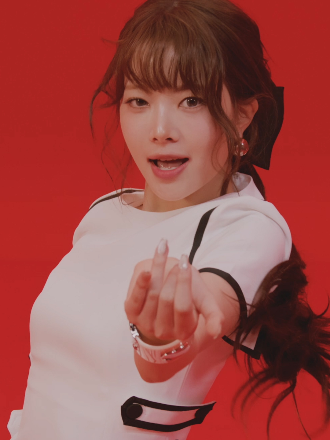 𝐂𝐨𝐦𝐞 𝐨𝐯𝐞𝐫 𝐜𝐨𝐦𝐞 𝐨𝐯𝐞𝐫 𝐚𝐧𝐝 𝐝𝐚𝐧𝐜𝐞💃 #MOVE_TO_PERFORMANCE #M2 #LE_SSERAFIM #르세라핌 #ComeOver @le_sserafim